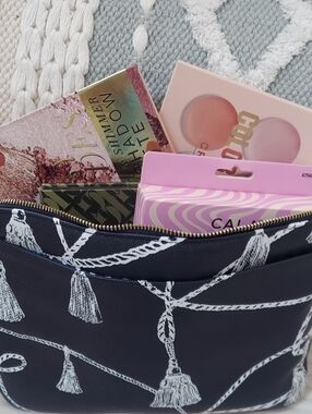 STUFFED- Women's Makeup Bag Live SHOW LOW START